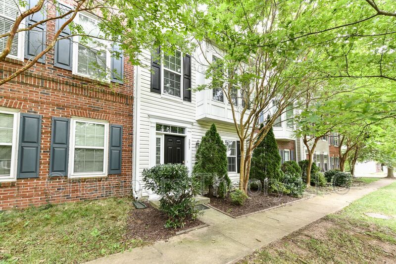5077 Village Fountain Pl, Centreville, VA 20120 House Rental in Centreville, VA