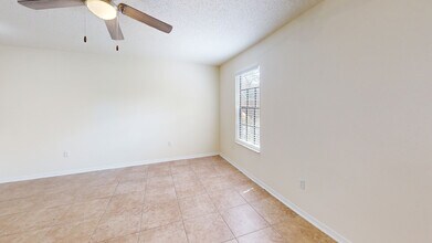 Interior Photo - Cambridge Woods