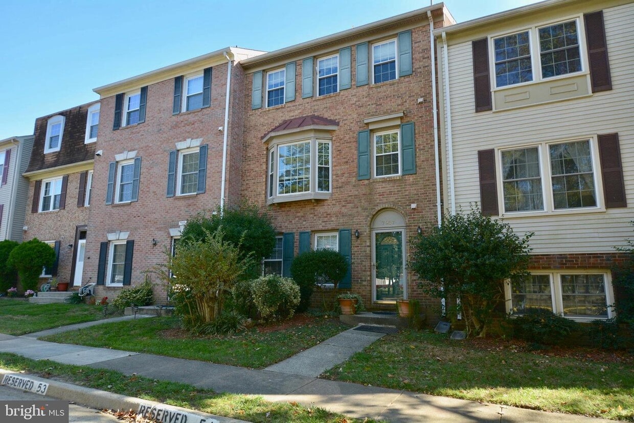 7937 Edinburgh Dr, Springfield, VA 22153 Townhome Rentals in