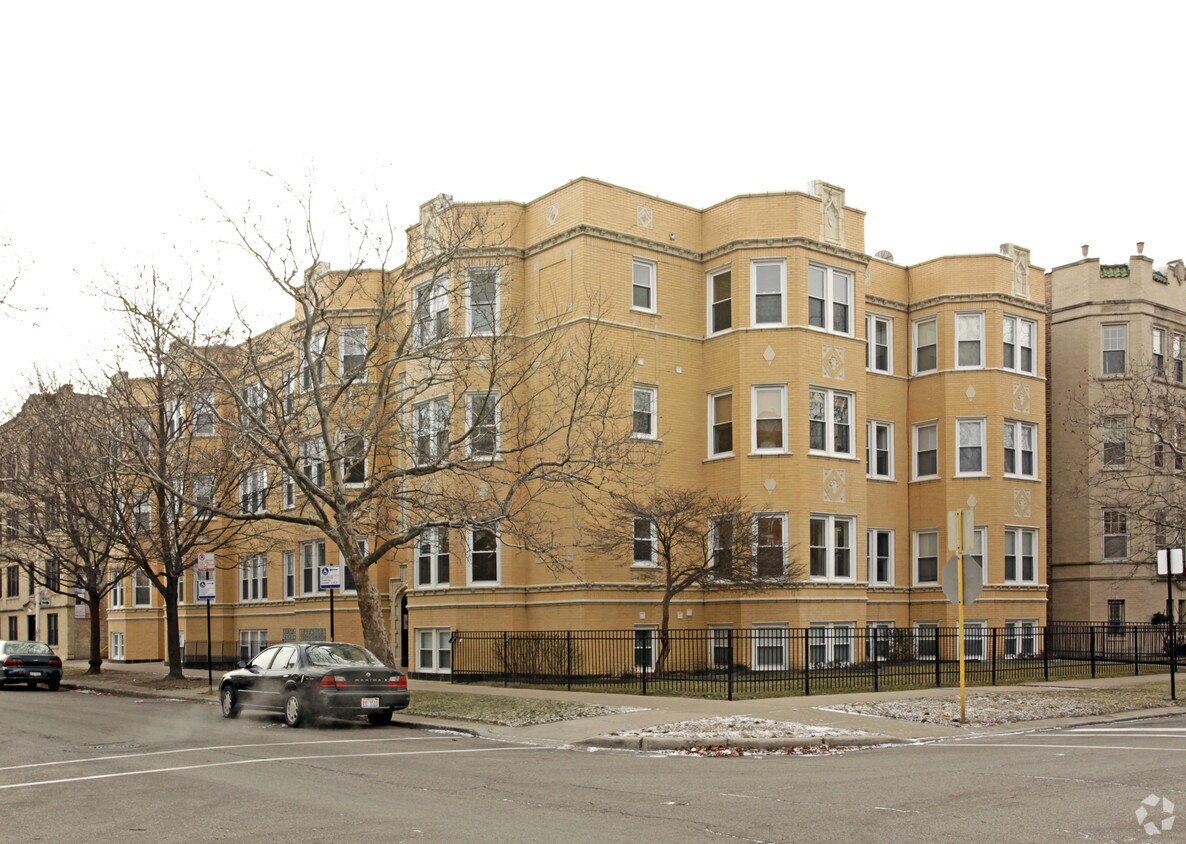 Primary Photo - 2251-2259 W Rosemont Ave