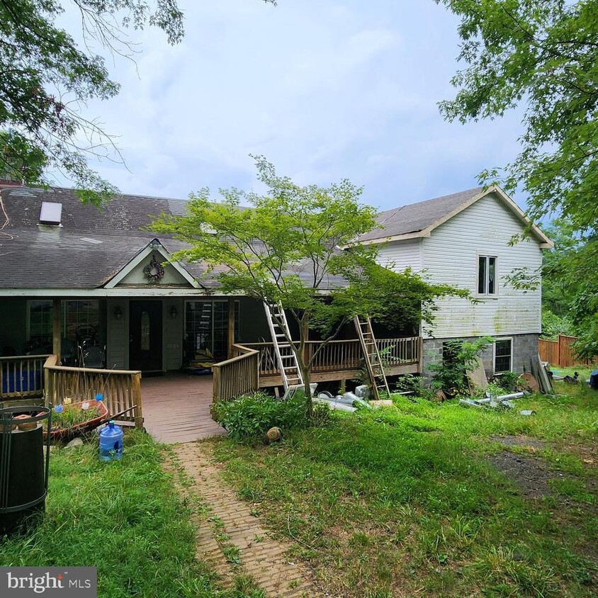 Foto principal - 18099 Canby Rd