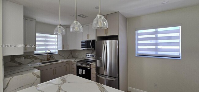 Foto del edificio - 2731 SW 29th Ave
