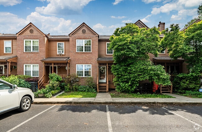 Building Photo - 138 Iron Bark Ct