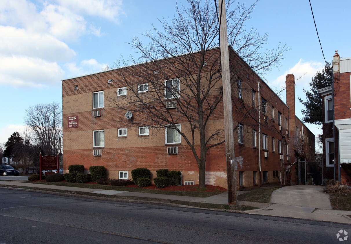 Foto del edificio - Robert Court Apartments