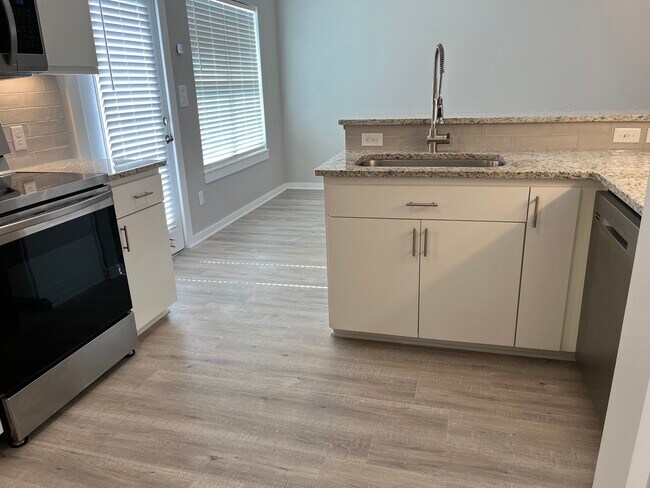 Cocina - 10637 Brothers Ln