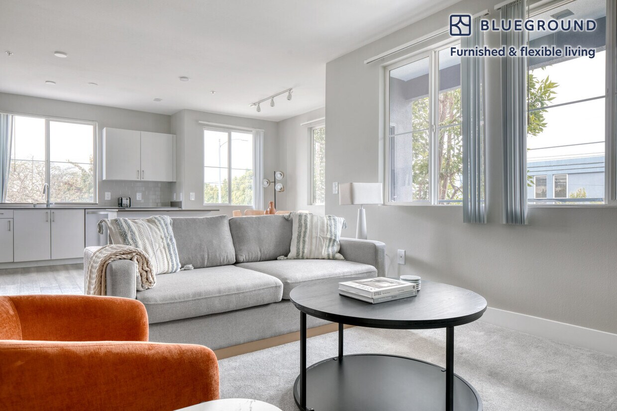 5535 Westlawn Ave Unit FL2ID926, Los Angeles, CA 90066 Room for Rent
