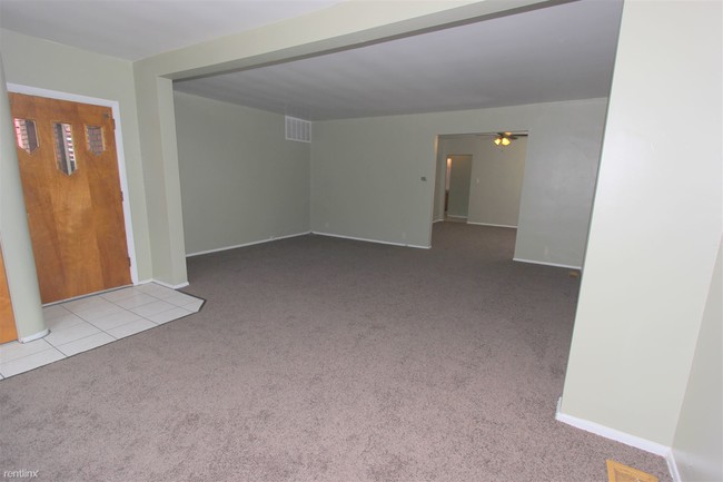 Building Photo - 2 br, 1 bath House - 6608 Ridgeville St