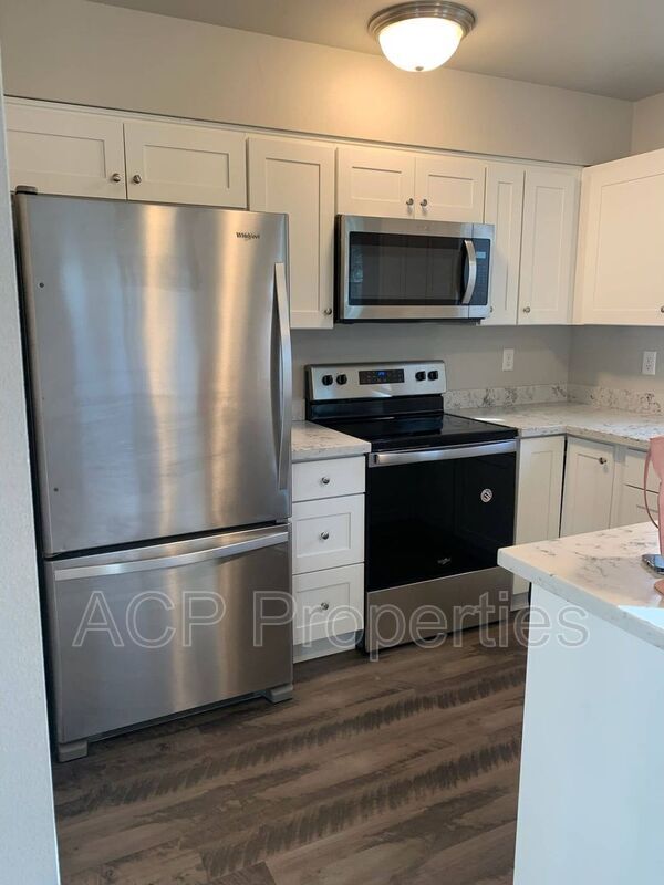 Foto del edificio - 2803 Undine St