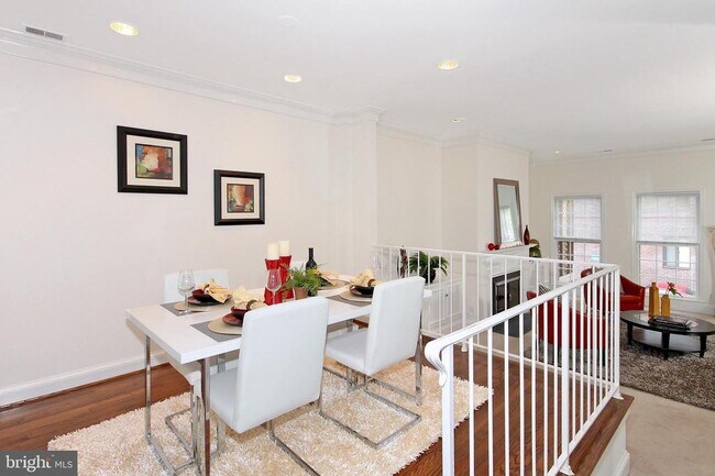 Foto del edificio - 2312 L St NW