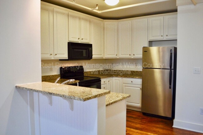 Foto del edificio - 1535 Caraleigh Mills Ct