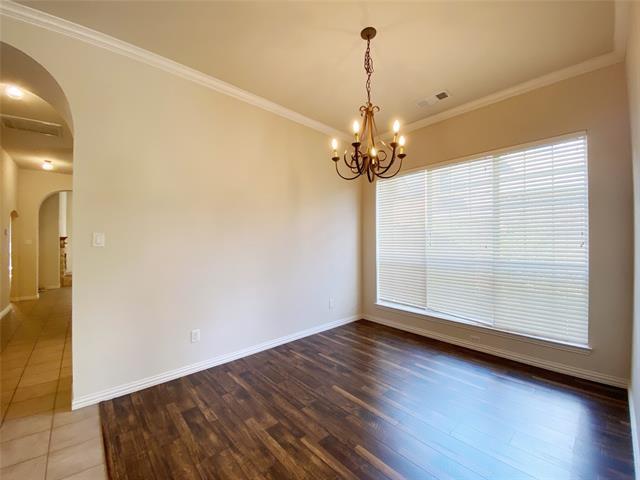 Foto del edificio - 4828 Van Zandt Dr