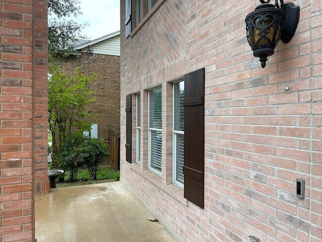 Building Photo - 1825 Red Rock Dr