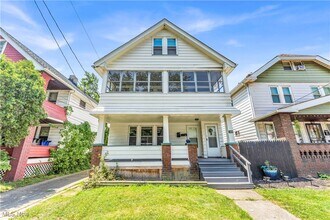 Building Photo - 364 E 161st St