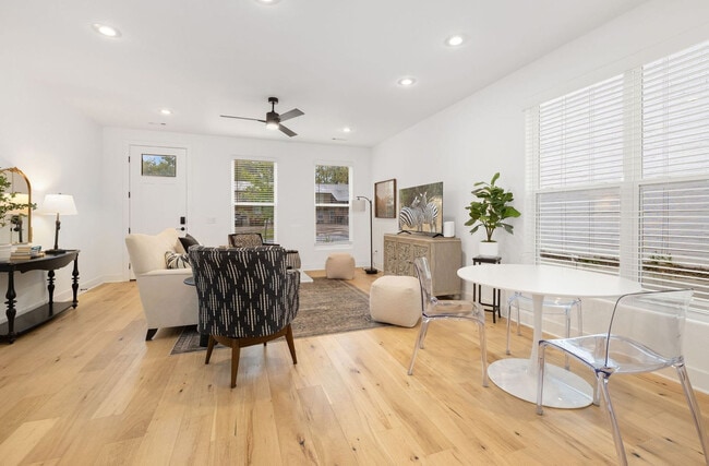 Building Photo - 1632 Neptune St