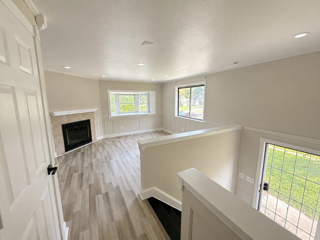 Foto del edificio - 599 Ashwood Rd