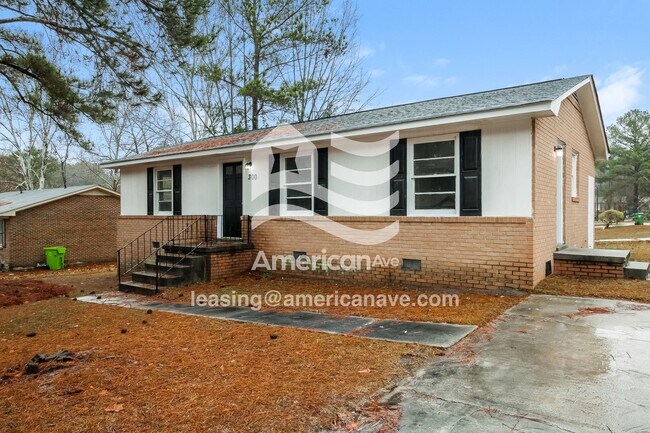 Foto del edificio - 300 Forestwood Dr