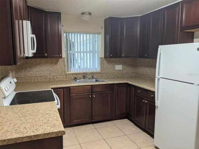 Foto del edificio - 2342 Sunnyside Pl