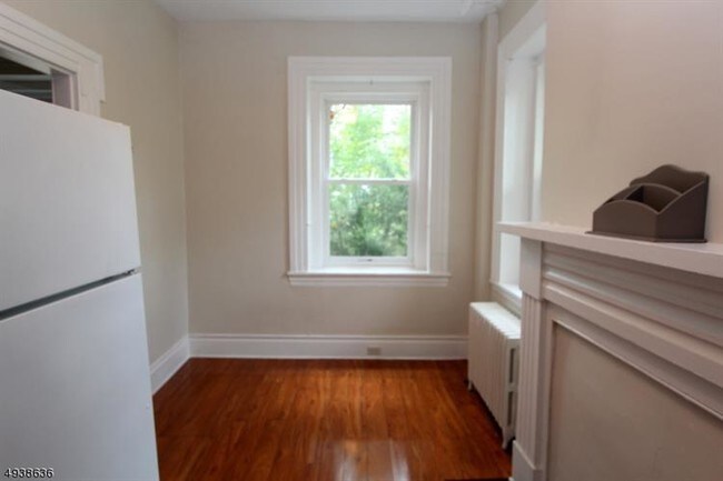 Foto del edificio - 8 Trenton Ave