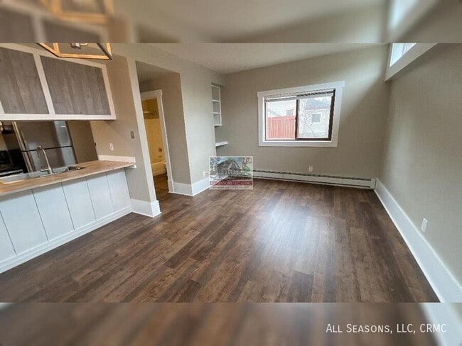 Photo - 410 E Dale St Apartment