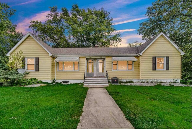 Building Photo - 500 Peale St