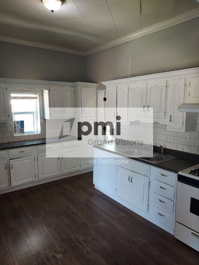 Foto del edificio - 140 N 17th St