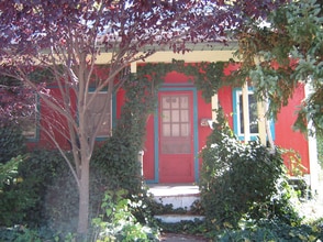 Building Photo - 347 S Davisson St