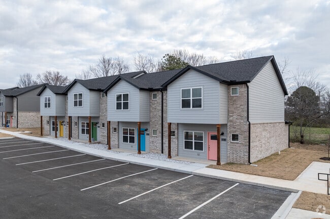 Building Photo - Wedington Heights
