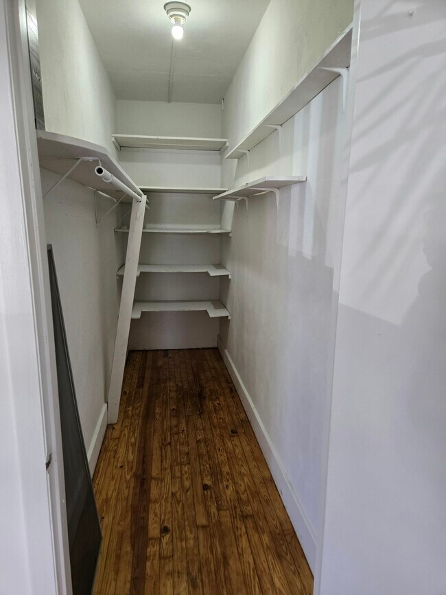 Foto del edificio - 940 Bay St NE