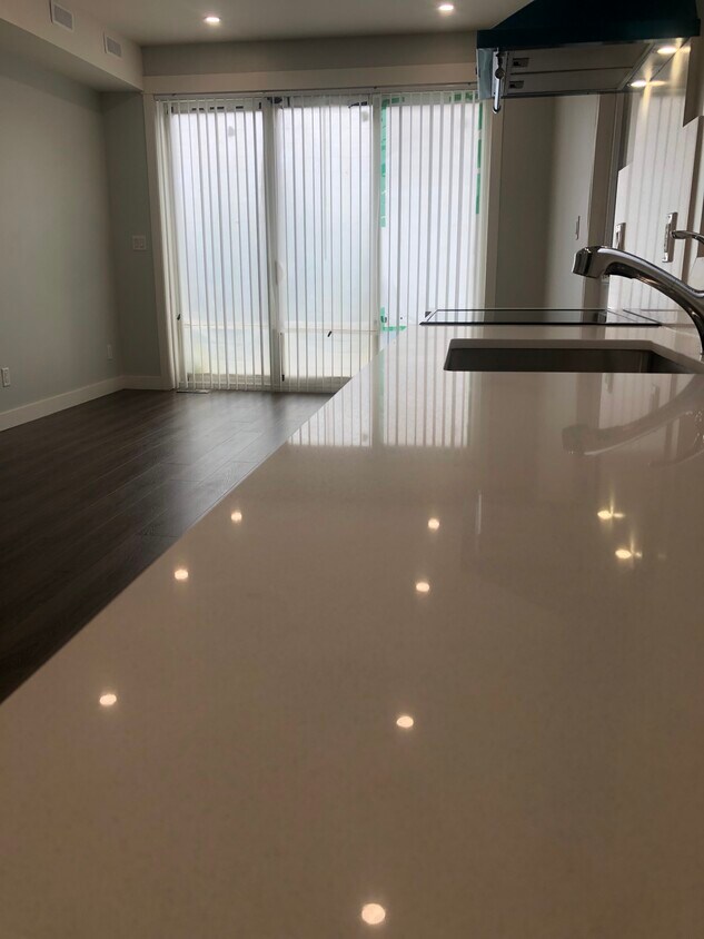 Photo principale - 687 Dovercourt Rd