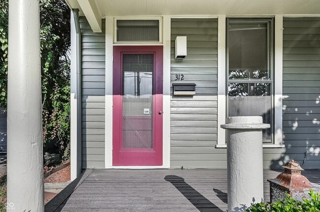 Foto del edificio - 312 N College Ave