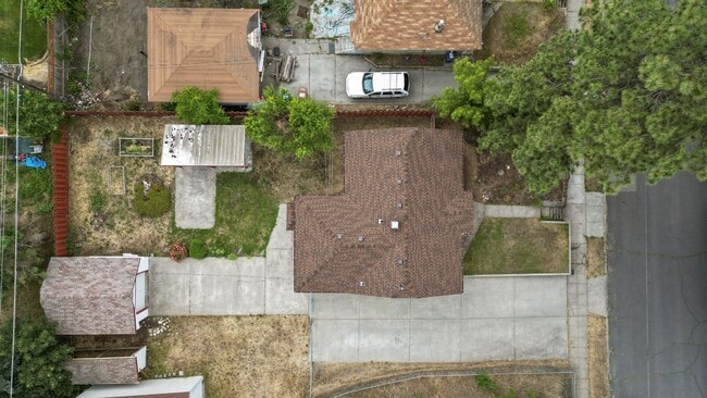 Foto del edificio - 3918 E 8th Ave