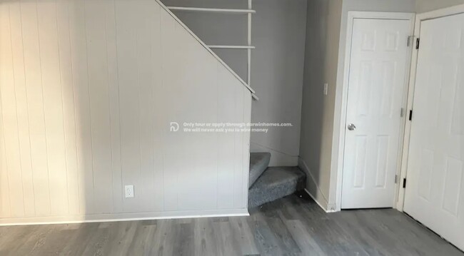 Building Photo - 5269 N 61st St