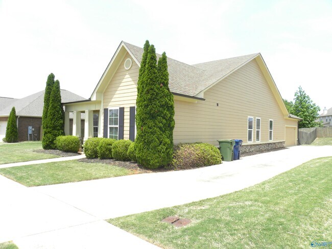 Building Photo - 108 Otter Lagoon Dr SW