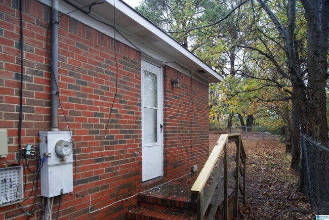 Building Photo - 4324 43rd Ave N
