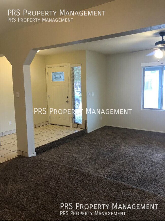Foto del edificio - Tenant Showing Must Schedule Appointment T...