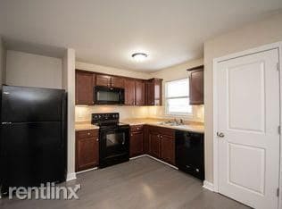 Building Photo - 3 br, 2 bath Townhome - 307 Second Street