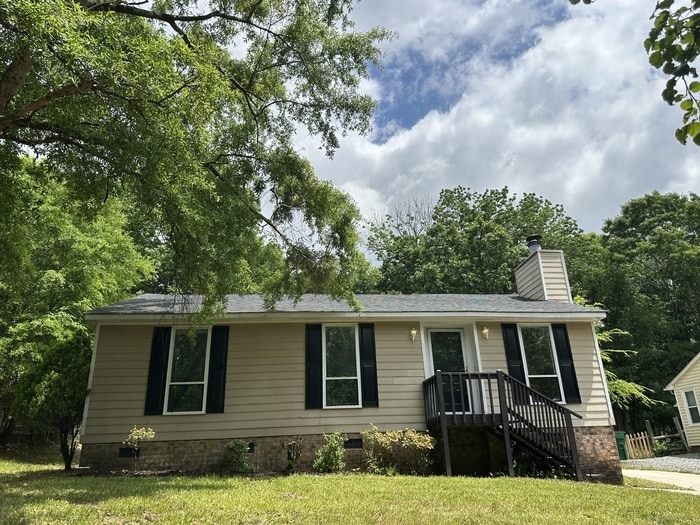 Primary Photo - Great 3 bedroom 2 bath ranch home! AVAILAB...
