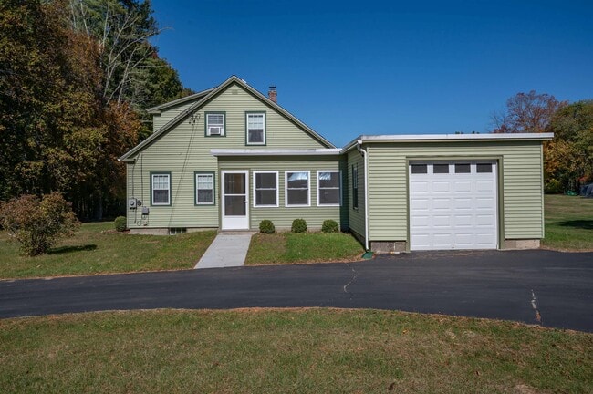 Building Photo - 12 Pound Rd