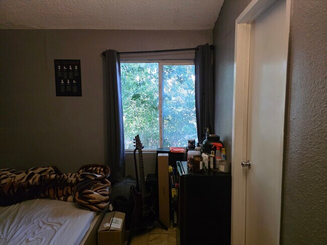 Foto del edificio - 20560 Parthenia St