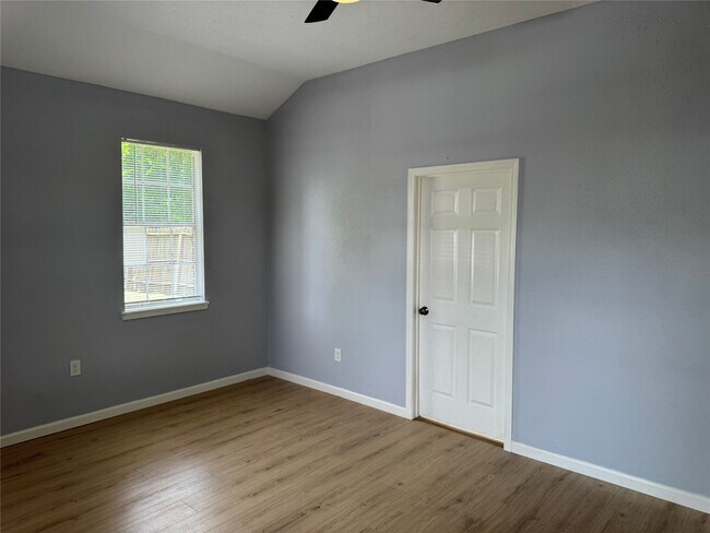 Foto del edificio - 7210 Wileyvale Rd