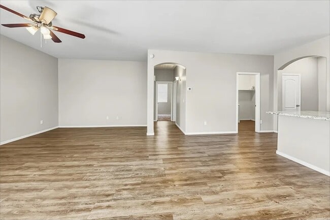 Building Photo - 6912 S 37th Glen
