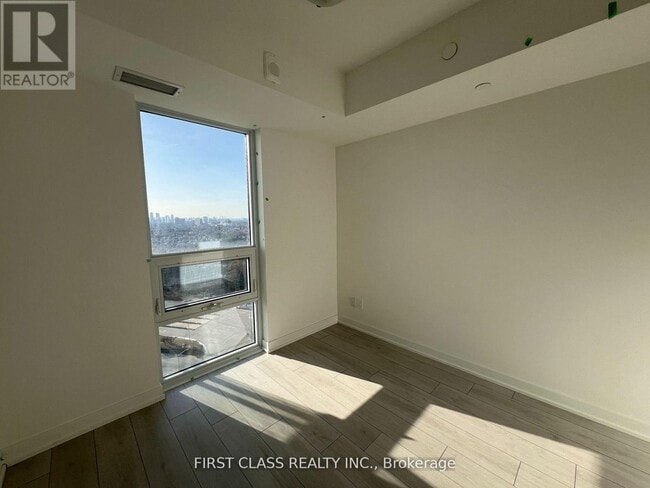 Building Photo - 2031 Kennedy Rd