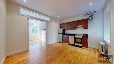 Building Photo - 207-209-209 W 11th St