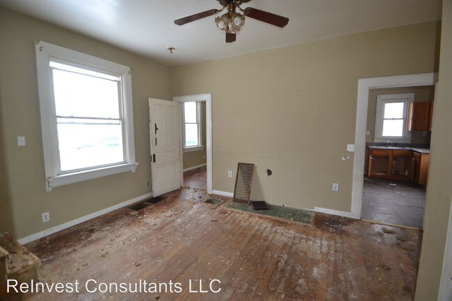 Building Photo - 7500 Edgemont Rd