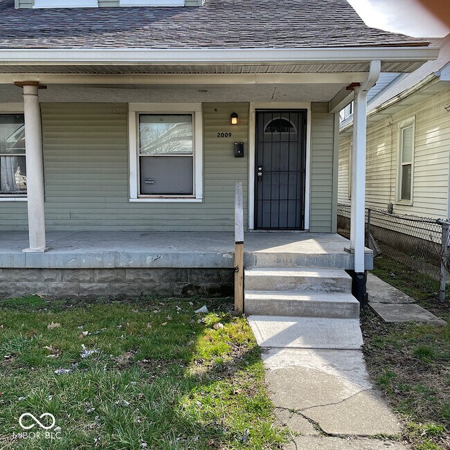 Foto del edificio - 2009 Westview Dr