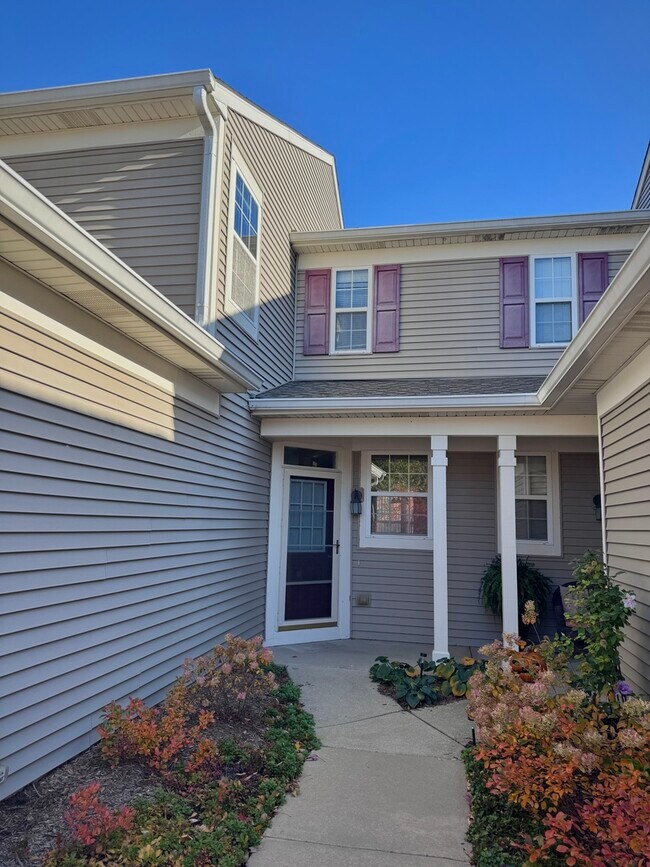 Foto del edificio - 2406 Sheehan Dr