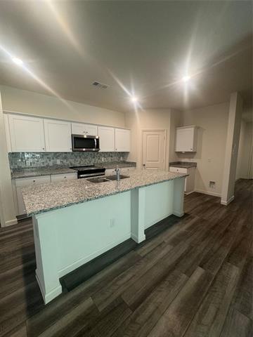 Foto del edificio - 8409 Hawkview Dr