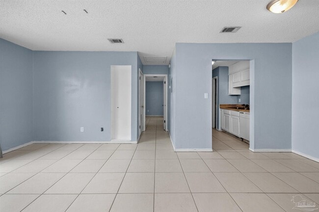 Foto del edificio - 1555 Green Briar Pkwy