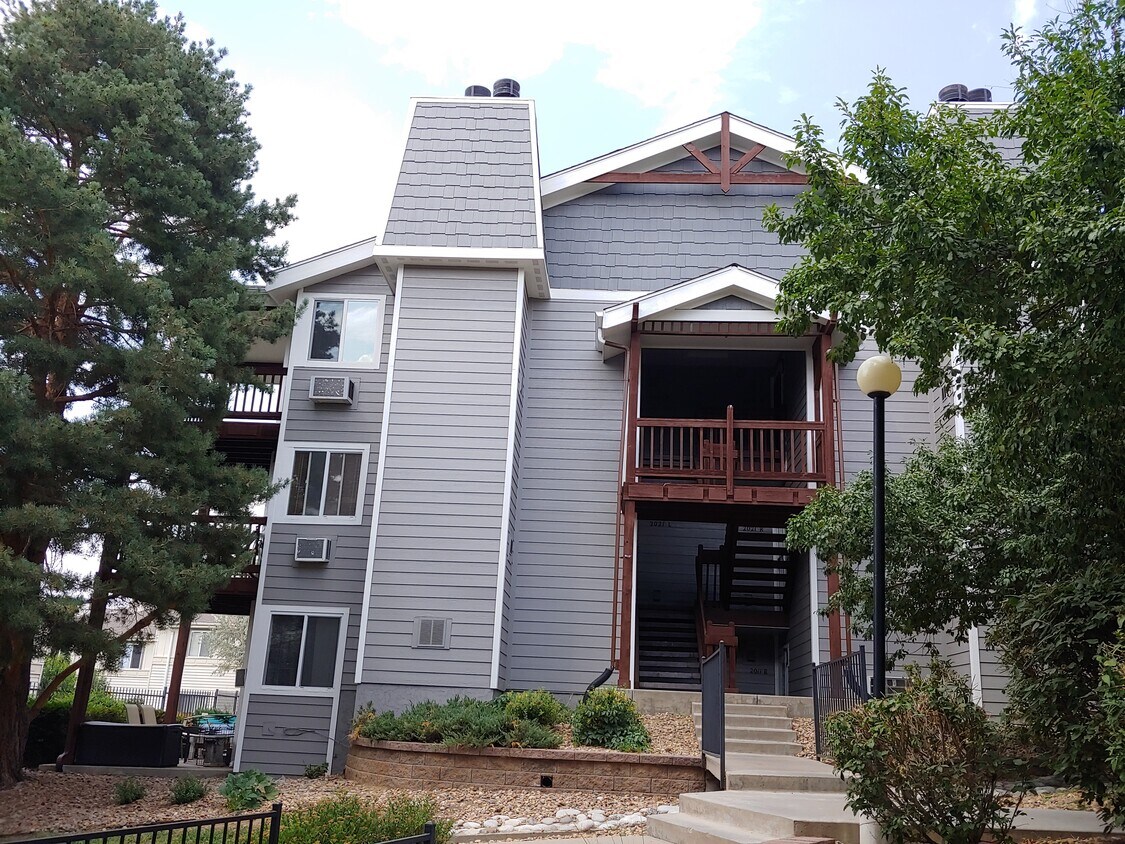 Entrance to 17652 E. Loyola Drive - 17652 E Loyola Dr