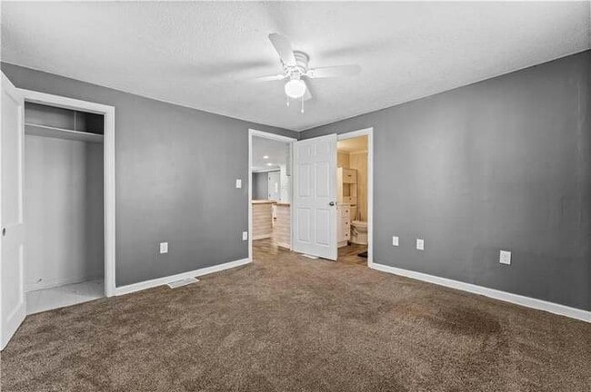 Foto del edificio - 2728 S Westport Rd